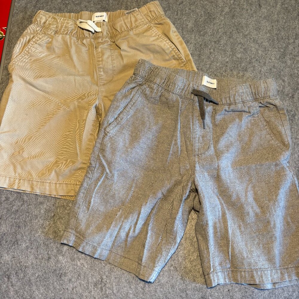 2 pairs pull-on cotton shorts (1 grey pair and 1 khaki pair)
